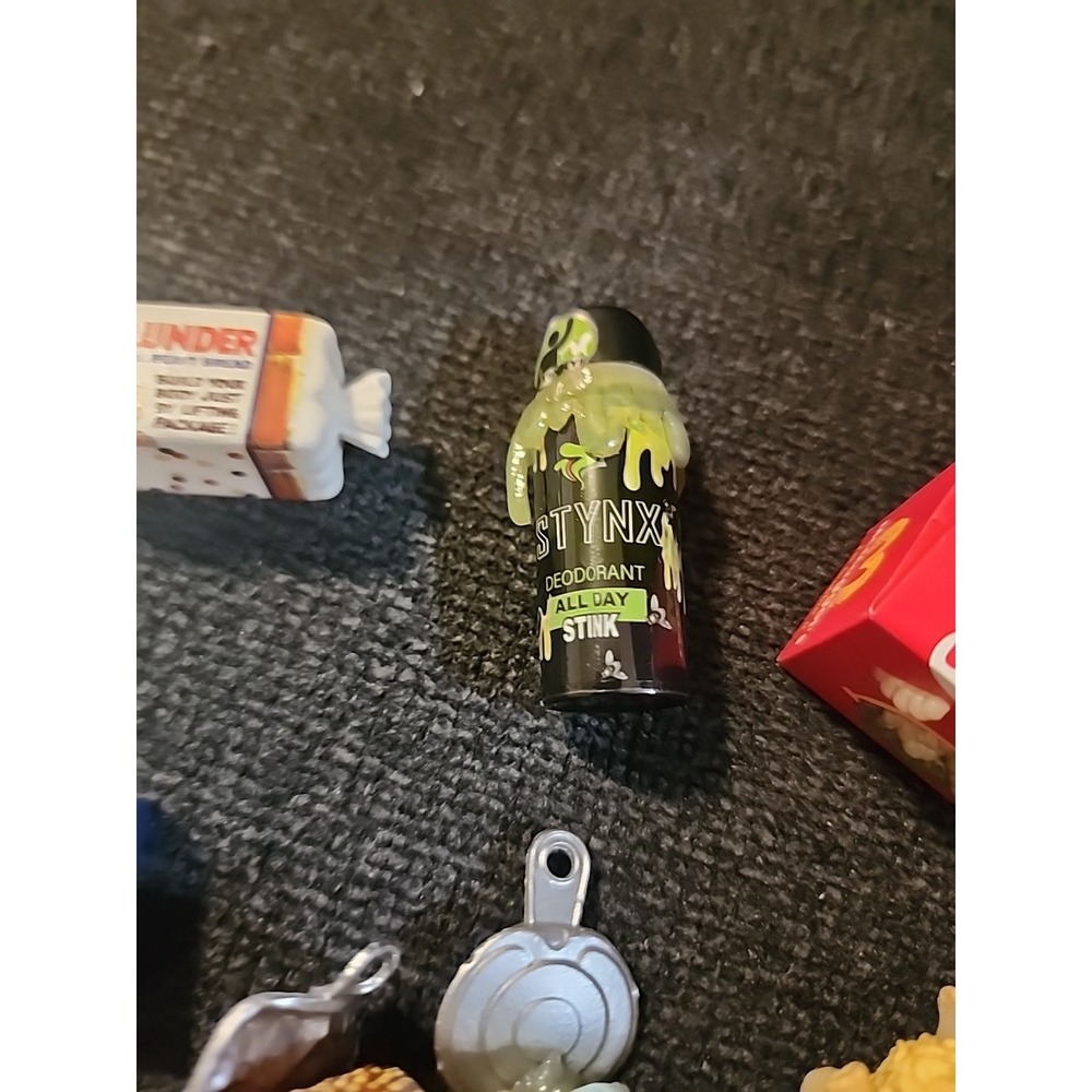 Zuru Mega Gross Minis Lot McMaggots, McCavities, Off Corn, Unhappy Meal, iPoo - Picture 10 of 13